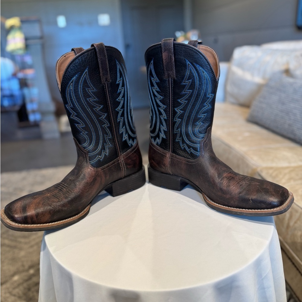 Ariat Sport Big Country Wide Square Toe Cowboy Boot, Like New, See Flaw Details - Picture 5 of 11